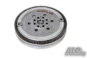 BMW 5 SERIES E61 (2004 носачи долни ляв десен BMW 1 E81, 3 E90, 5 E60; 2.0d; 12.06- маховик 700 лв