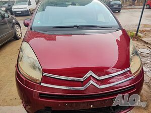 Citroen C4 GRAND PICASSO (2006- стъкло предно 200 евро