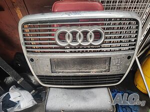 Решетка предна Audi A6 (2011-) Ауди А6 цена 100 евро здрава и 50 евро със забележки