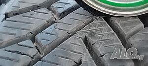 Гуми 215 60 16 Семперит Semperit 2 броя. Нов внос. Не са нови. Цената е за брой гума.