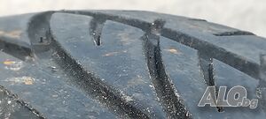 Гуми 215 45 17 Ханкук Hankook 2 броя. Нов внос. Не са нови.