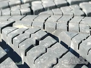 Гуми 215 55 17 Кумхо Kumho 2 броя. Нов внос. Не са нови!