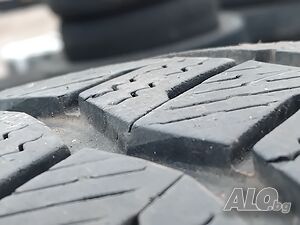 Бусови гуми 215 65 16 С Ц Ханкук Hankook. Налични са 4 броя - нов внос. Не са нови!