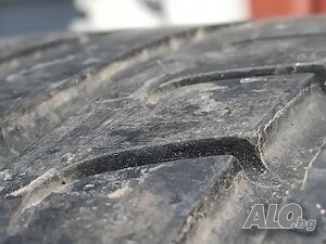Гуми 195 65 15 Пирели Pirelli 2 броя - нов внос. Не са нови!