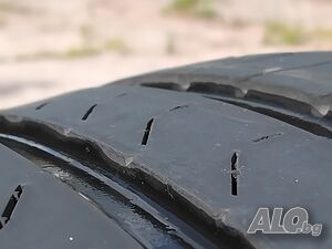 Гуми 255 45 19 Пирели Pirelli 4 броя - нов внос. Не са нови!