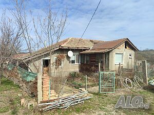 Къща в Красен