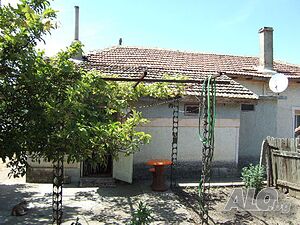 Просторна къща в Змеево
