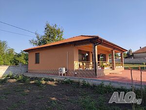 Новопостроена къща на 16 км от гр. Добрич