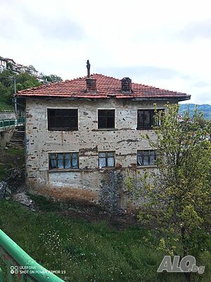 Продавам къща