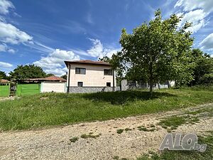 Къща в село Ново Градище