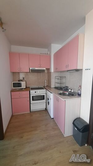 Обзаведен тристаен апартамент в Кършияка