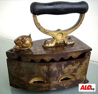 Старинна ютия на жар