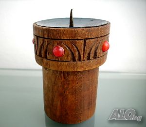 Свещник дърворезба