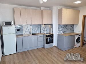 Тристаен апартамент под наем 95 кв.м Необзаведен