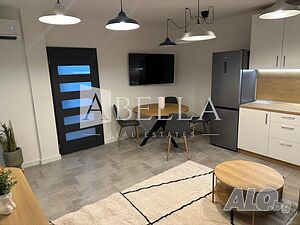 Тристаен апартамент под наем 100 кв.м Обзаведен