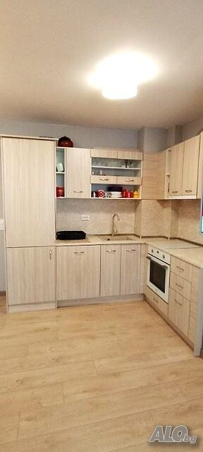 Двустаен апартамент 64 кв.м Тухла 2010 г. 3 етаж Непоследен