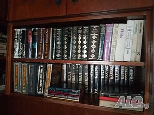 Продавам книги от личната си библиотека