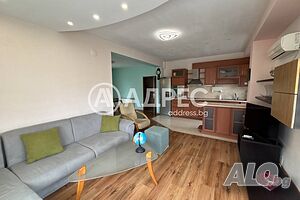 Триетажна къща със собствен парцел от 500кв.м. в кв. Овчарски!