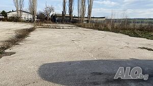 Парцел с готови бетонови основи до КАТ!!!