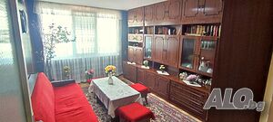 Двустаен тухлен апартамент в кв. Тракия