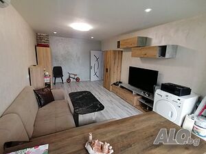 Тристаен апартамент кв. Тракия