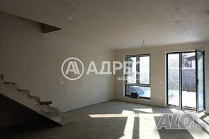 Къща/Вила, София, Модерно предградие, 144 кв.м., 248500 €