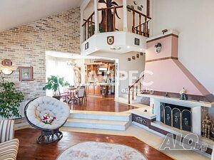 Къща/Вила, Варна, Виница, 310 кв.м., 559000 €