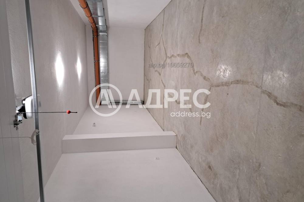 Гараж, Варна, Идеален център, 38 кв.м., 72000 €