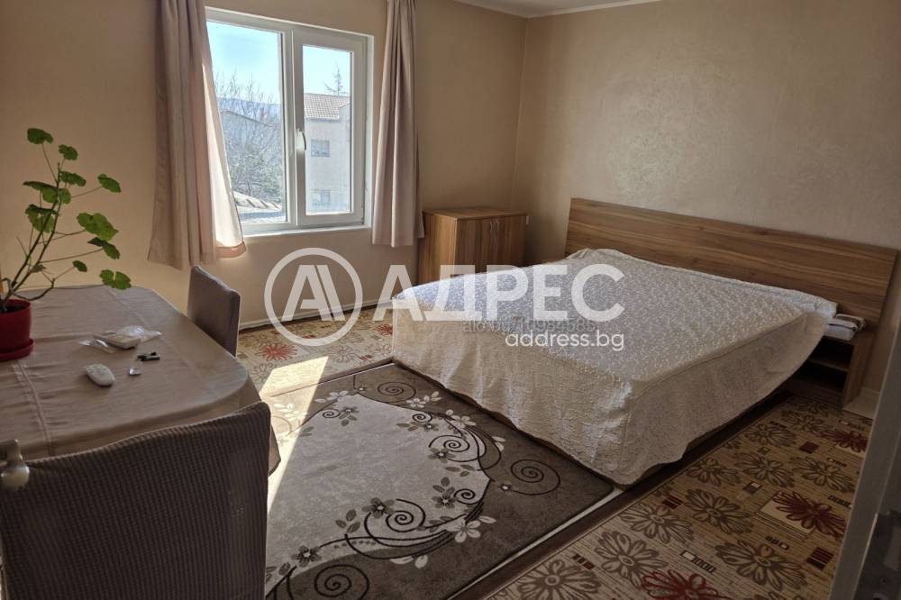 Етаж от къща, Варна, Военна болница, 120 кв.м., 1000 €