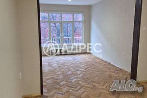 3-стаен, София, Център, 85 кв.м., 800 €