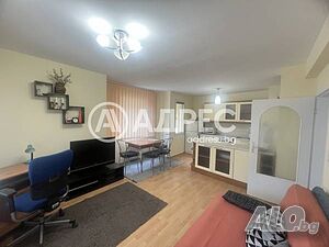 2-стаен, София, Център, 60 кв.м., 700 €