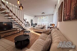 Етаж от къща, София, Симеоново, 200 кв.м., 970 €