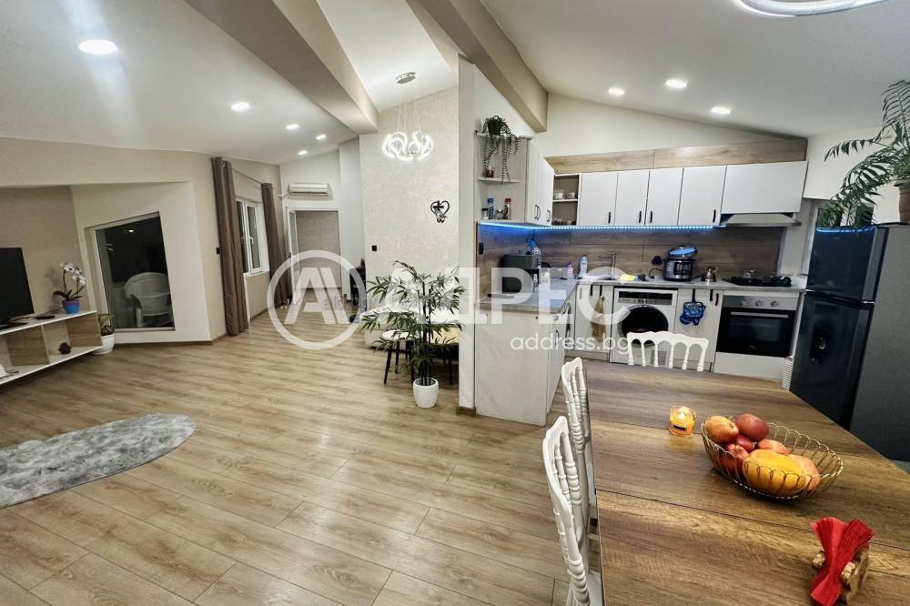 Многостаен, София, Люлин 6, 102 кв.м., 180000 €