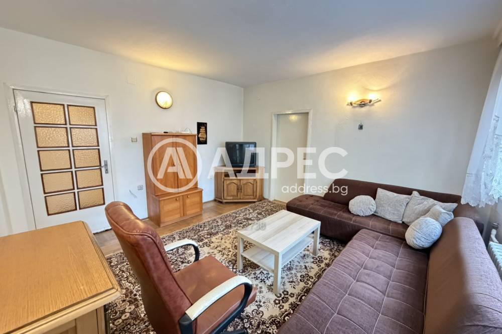 3-стаен, Варна, Център, 100 кв.м., 540 €