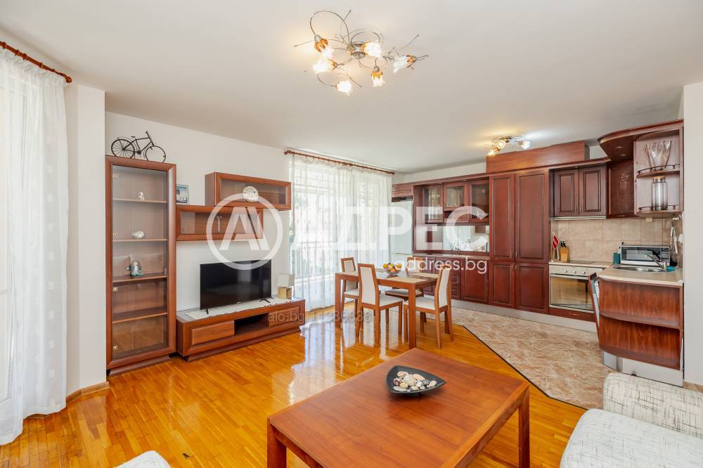 3-стаен, Варна, Гръцка махала, 105 кв.м., 800 €