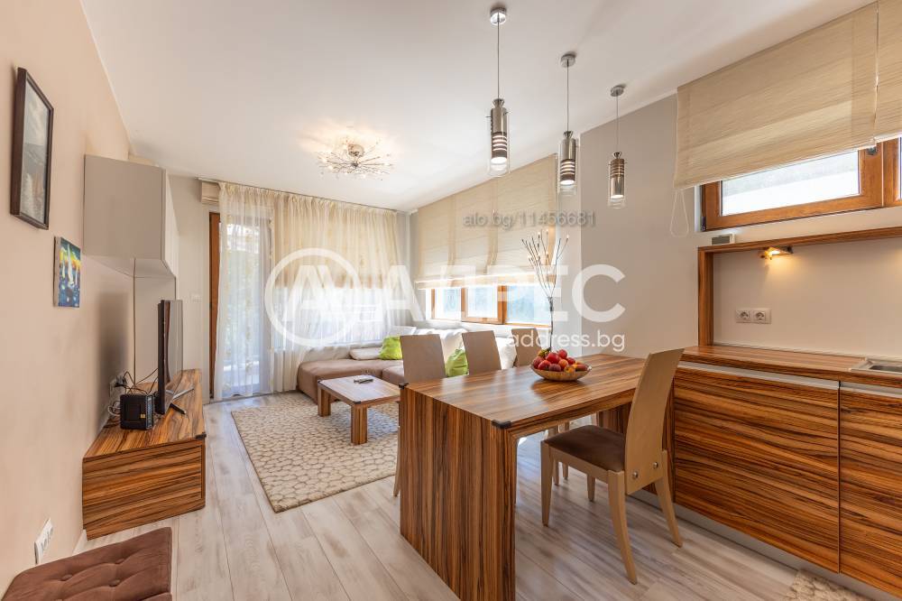 3-стаен, Варна, к.к. Св. Св. Константин и Елена, 90 кв.м., 750 €