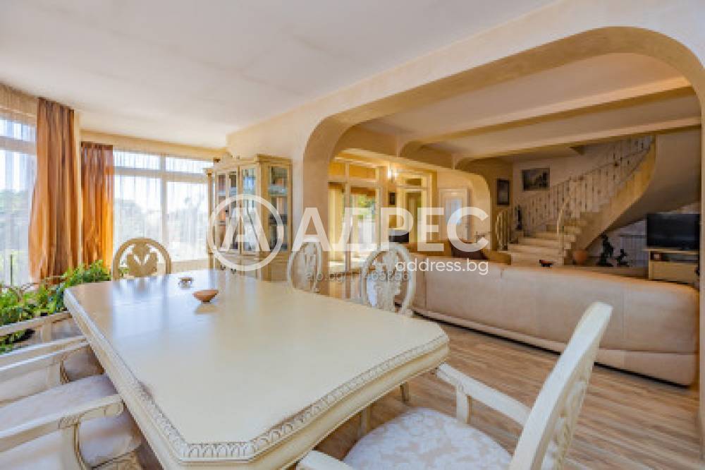 Къща/Вила, Варна, Бриз, 280 кв.м., 2700 €