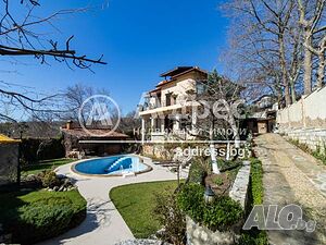 Къща/Вила, Варна, м-ст Ален Мак, 415 кв.м., 3500 €