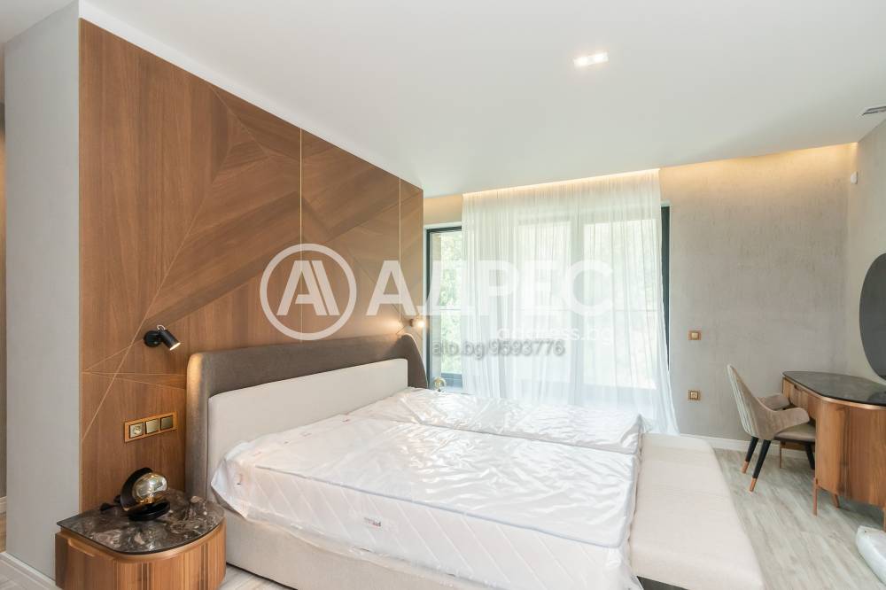 3-стаен, Варна, к.к. Слънчев ден, 193 кв.м., 700681 €