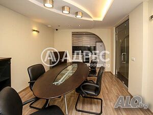 Многостаен, София, Витоша, 139 кв.м., 326000 €