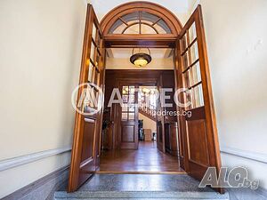 Офис Сграда/ Търговски център, Варна, Общината, 1028 кв.м., 10900 €