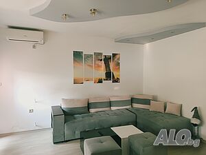 Агенция Адрес продава