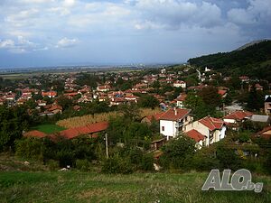 Продава парцел в с. Дебръщица
