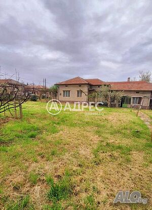 Продава къща в село Поликраище 652335