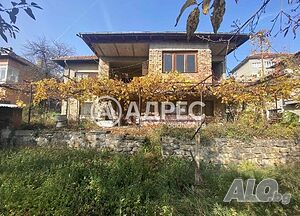 Продава къща в кв. Акация 655695