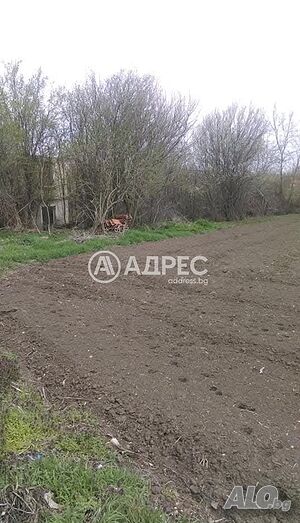 Продава парцел в село Климентово 688104