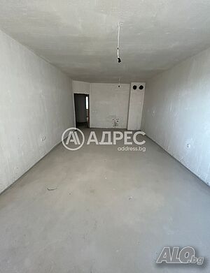 Продава тристаен апартамент 710212