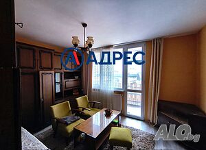 Тристаен апартамент в центъра на гр. Севлиево