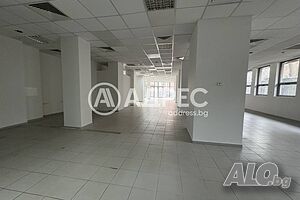 Помещение с отлична локация в центъра