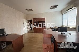 Помещение под наем в центъра на гр. Нова Загора
